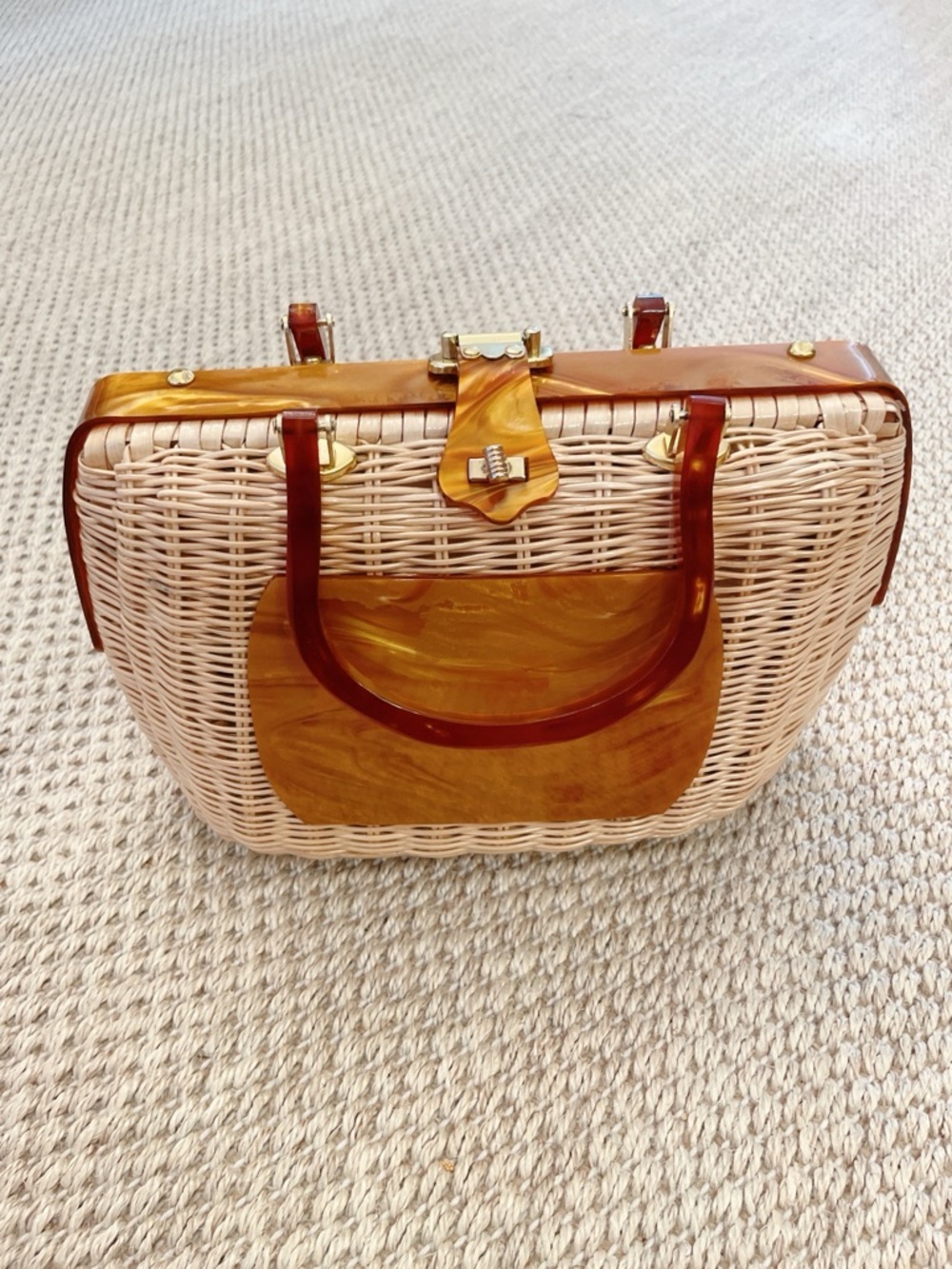 Vintage Lucite & Wicker Handbag Purse Clam Shell Open - quiet luxury - 1950s - Picture 5 of 13